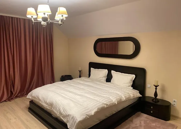 Janine Garden Guest house *