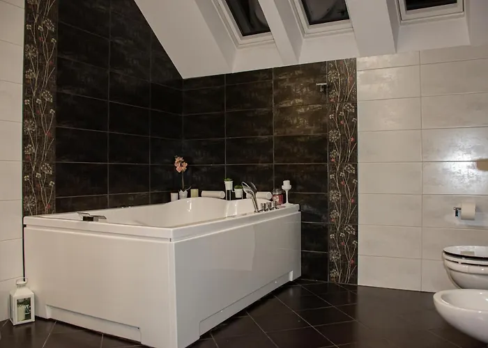 Janine Garden Guest house *