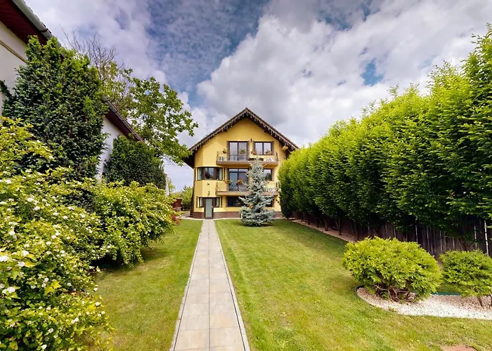 Janine Garden * Brasov